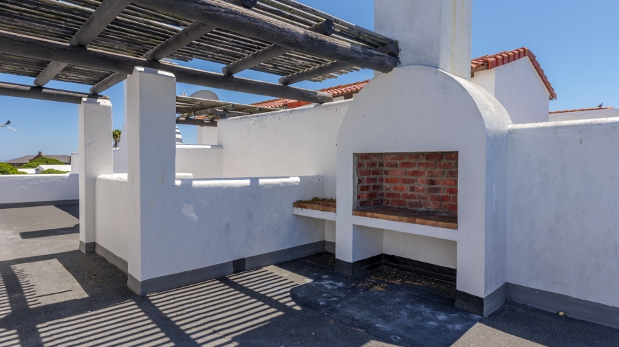 3 Bedroom Property for Sale in Struisbaai Western Cape